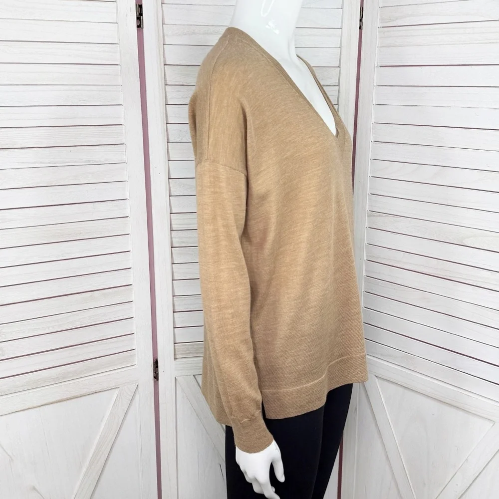 J. Crew Merino Wool V Neck Boyfriend‎ Sweater Carmel Tan XS